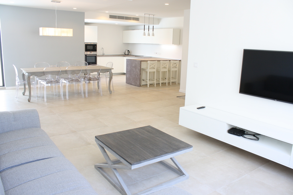 St Julians, Furnished Duplex Penthouse's Image 6