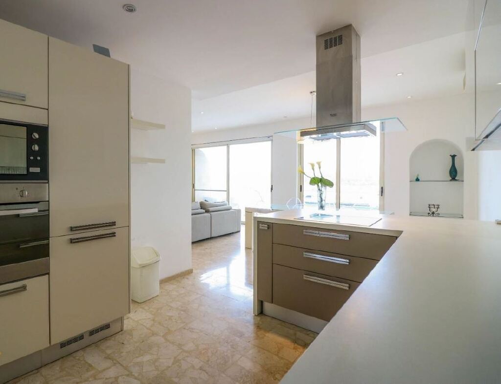 Sliema, Furnished Apartment's Image 5