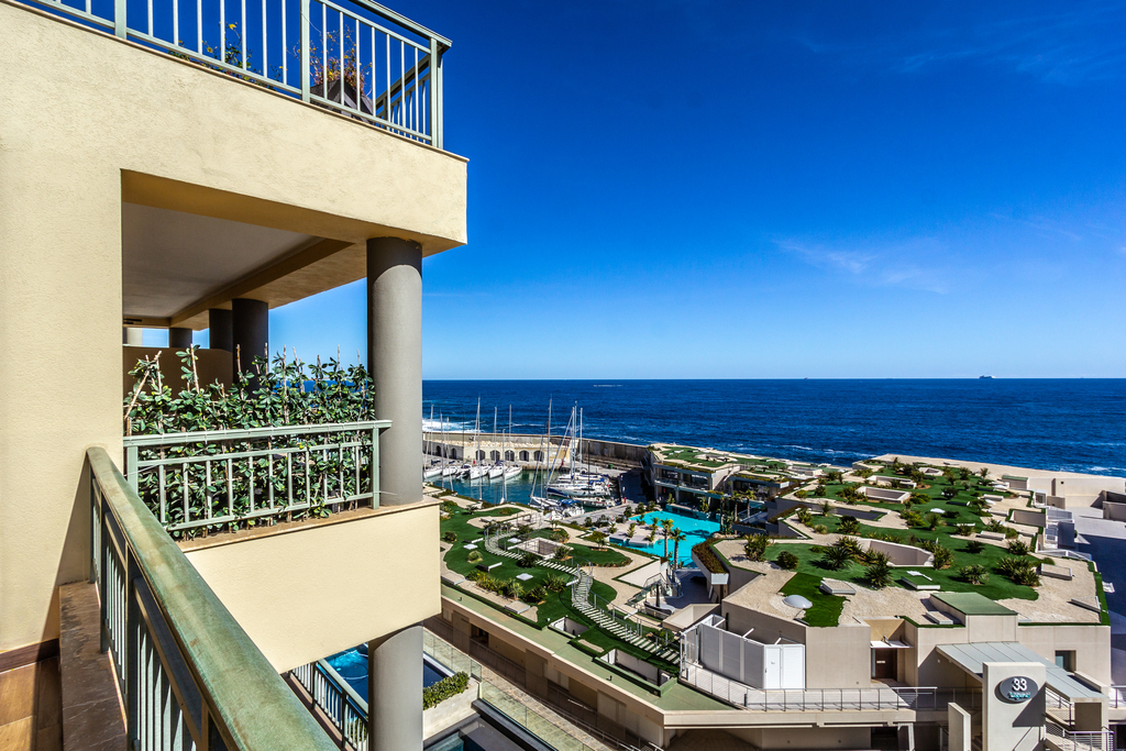 Portomaso Seafront Apartment's Image 3
