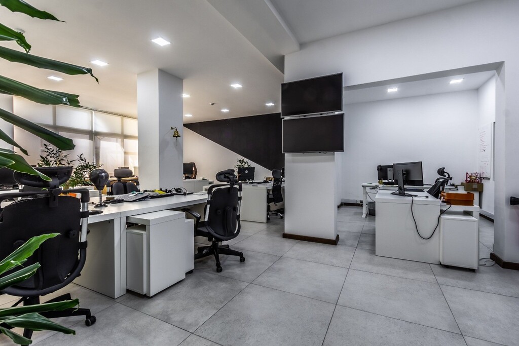 Sliema, Fully Equipped Office's Image 9