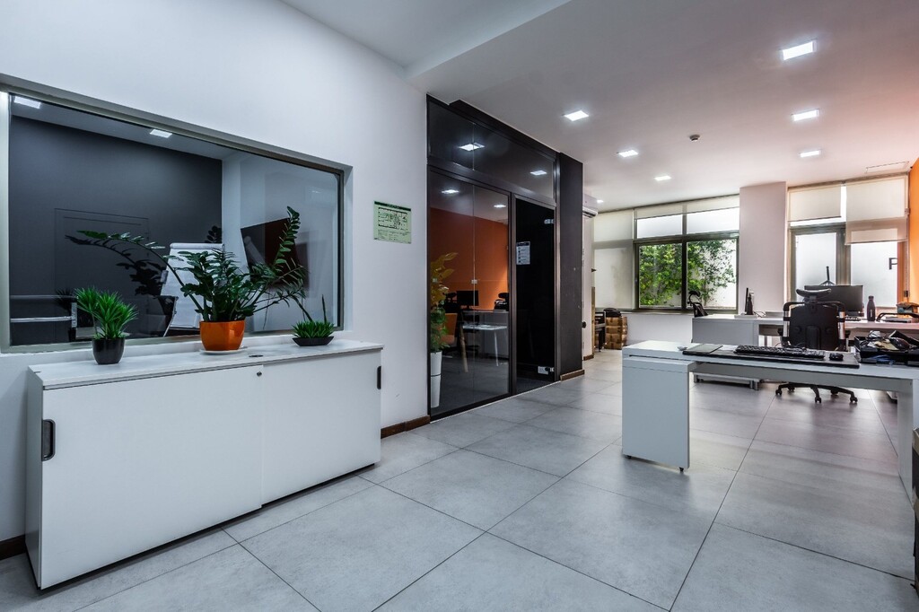 Sliema, Fully Equipped Office's Image 3