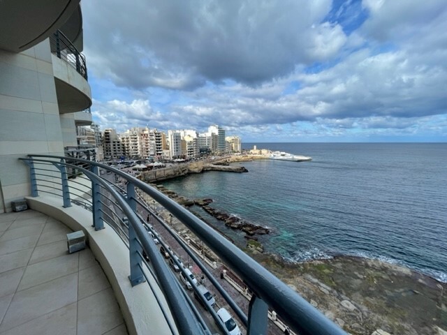 P_005689_Sliema-apartment-to-let