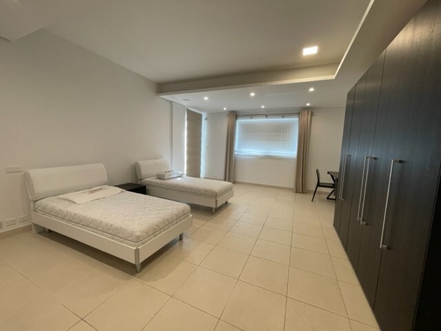 Sliema, Furnished Apartment's Image 8