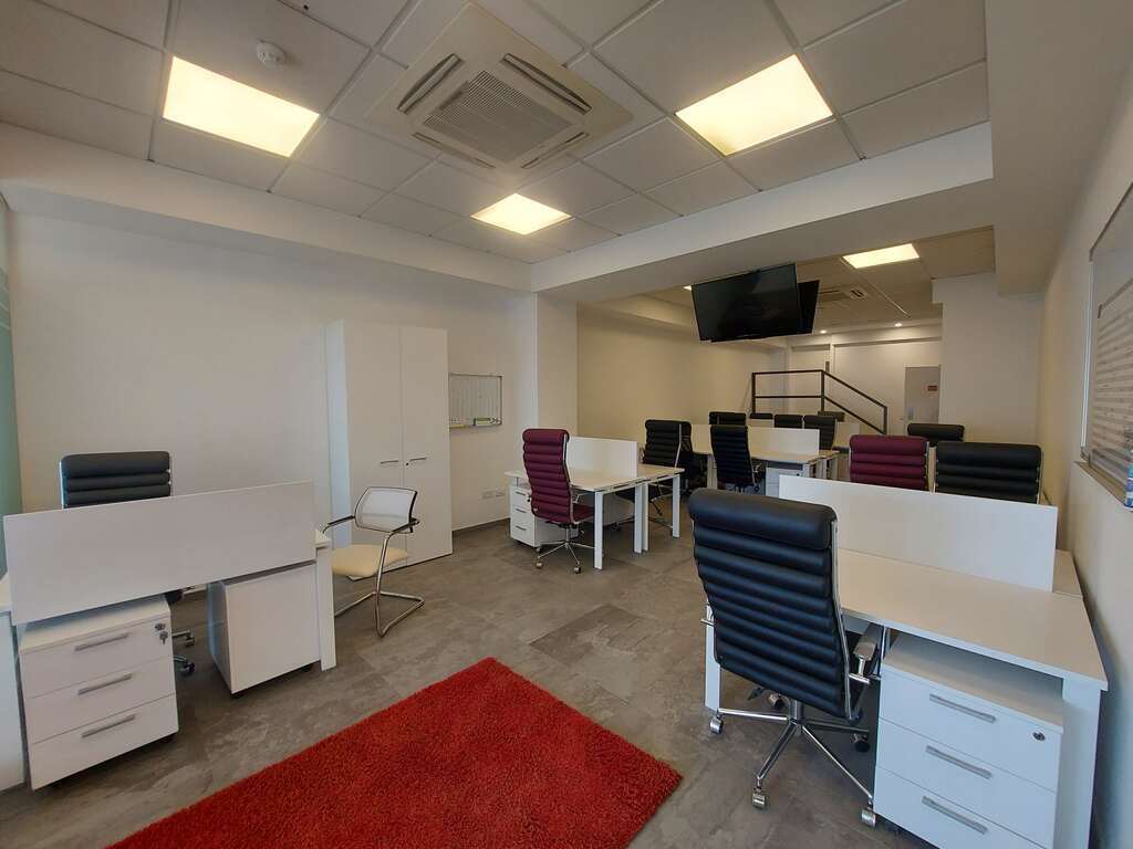 Sliema, Fully Equipped Office's Image 3