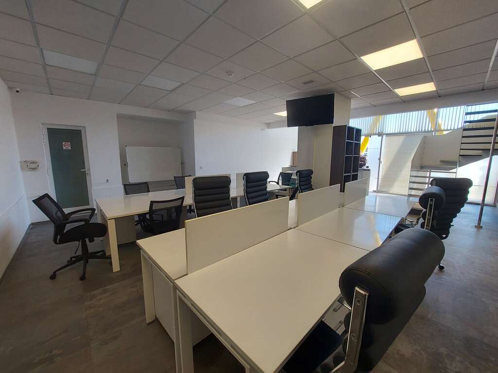 Sliema, Fully Equipped Office's Image 9
