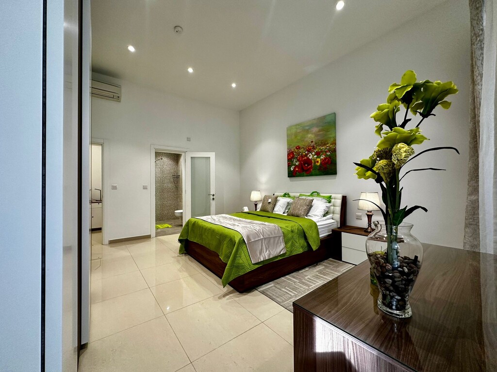 Sliema Furnished Apartment's Image 10