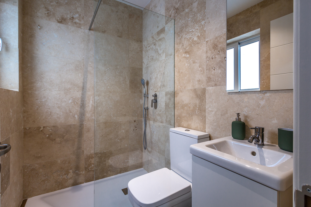 Swieqi, Luxury Furnished Apartment's Image 11