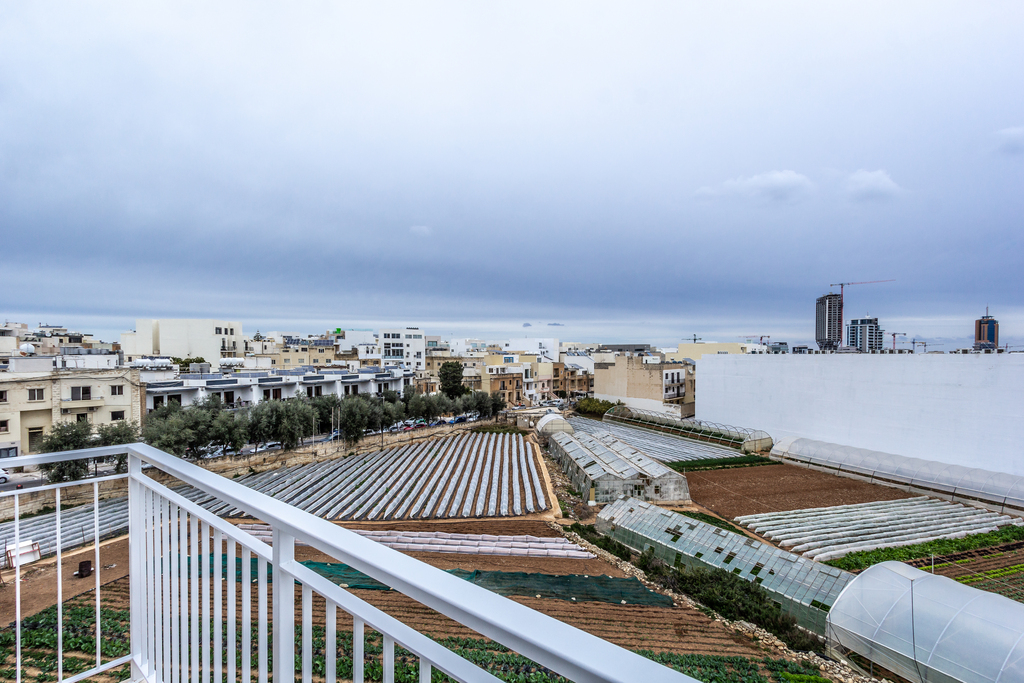 Swieqi, Luxury Furnished Apartment's Image 12