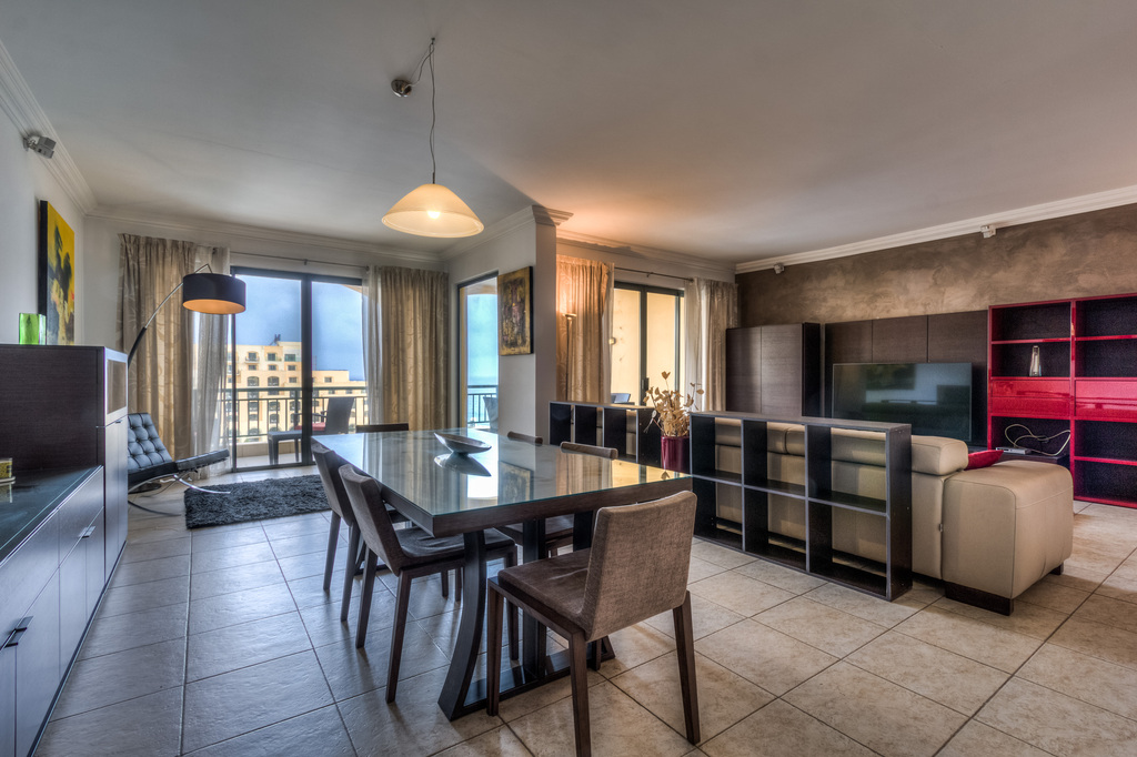 Portomaso, Seafront Apartment's Image 3