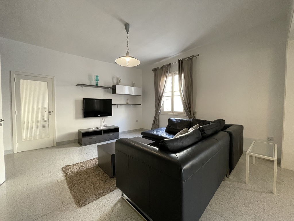 P_005847_Sliema-apartment-to-let