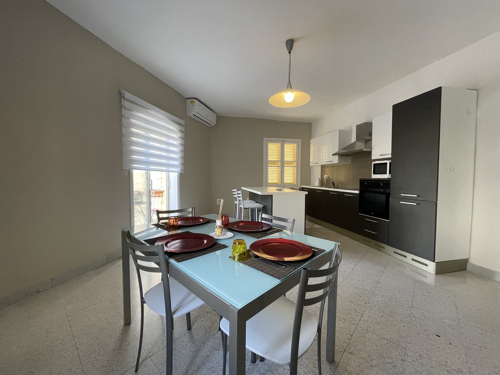 P_005847_Sliema-apartment-to-let