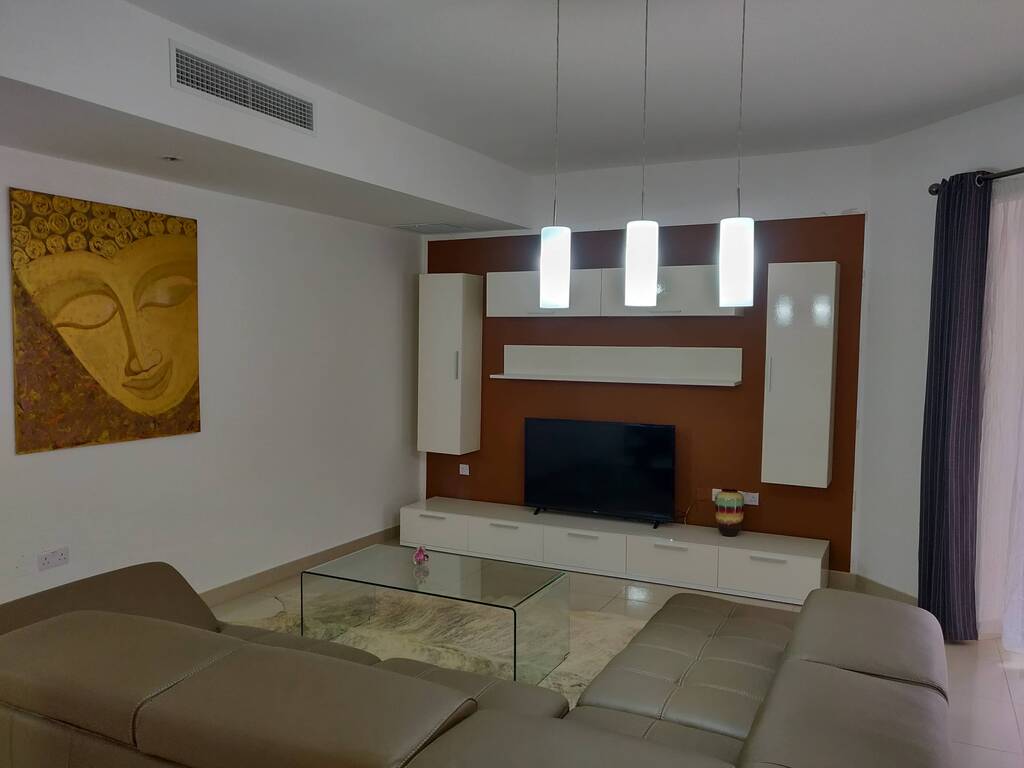P_005853_Sliema-apartment-to-let