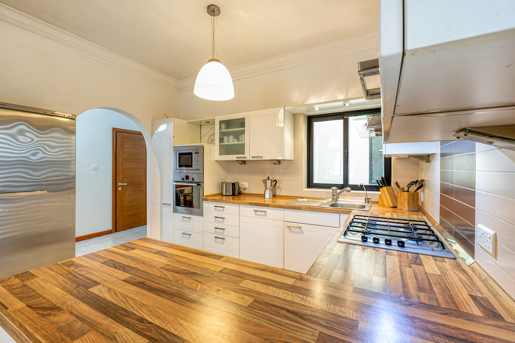 Pembroke, Furnished Apartment's Image 5
