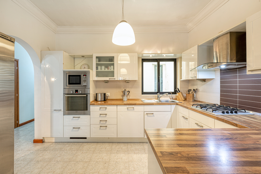 Pembroke, Furnished Apartment's Image 6
