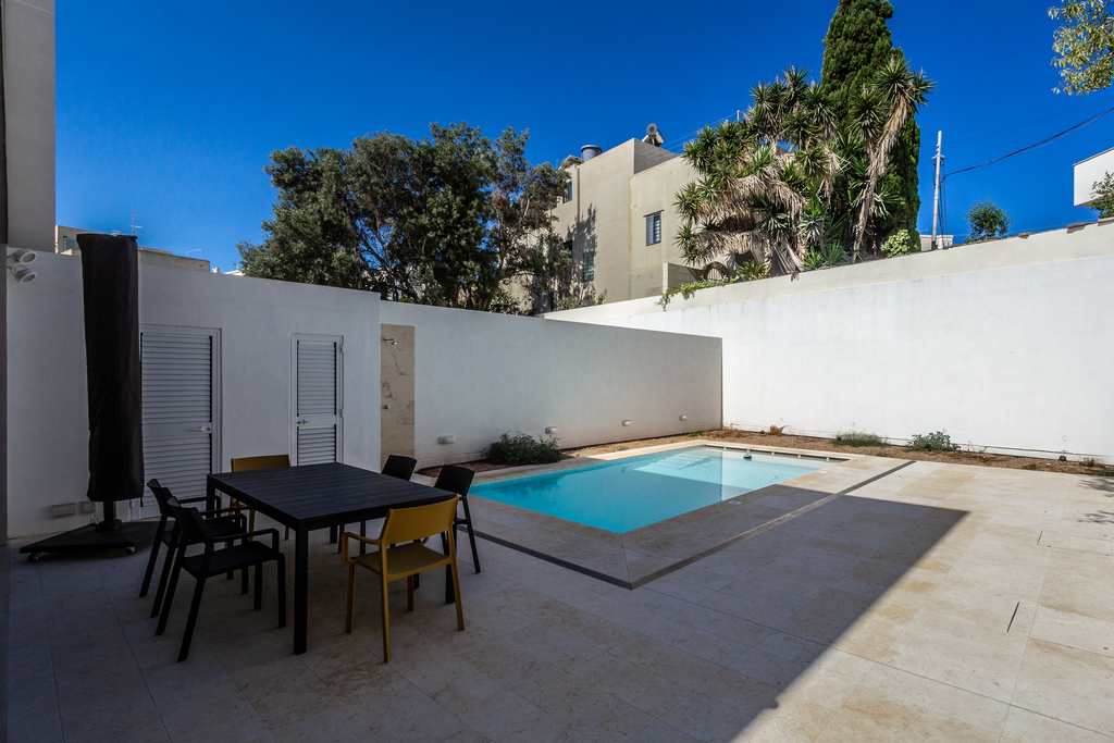 Swieqi, Furnished Villa's Image 4