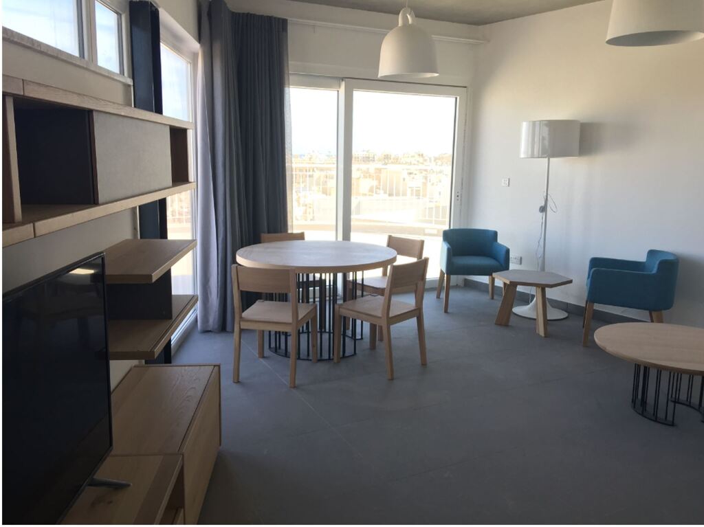P_005896_Sliema-penthouse-to-let