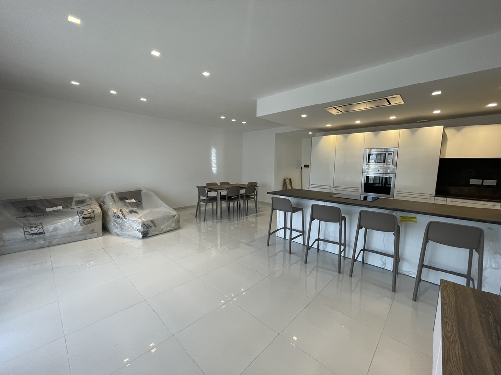 P_005911_Sliema-apartment-to-let