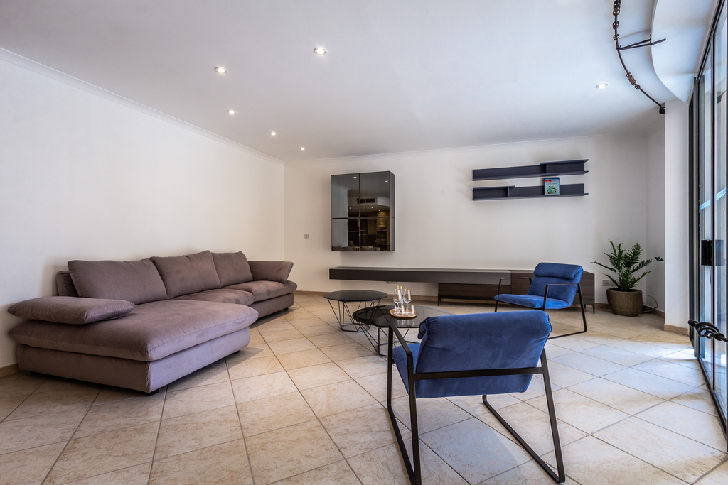Portomaso, Furnished Apartment's Image 5
