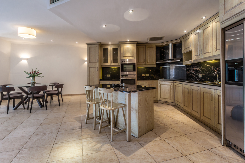 Portomaso, Furnished Apartment's Image 7