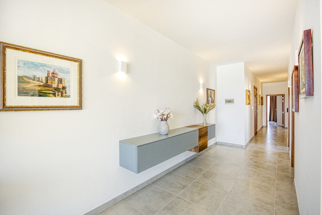 St Julians, Furnished Apartment's Image 8
