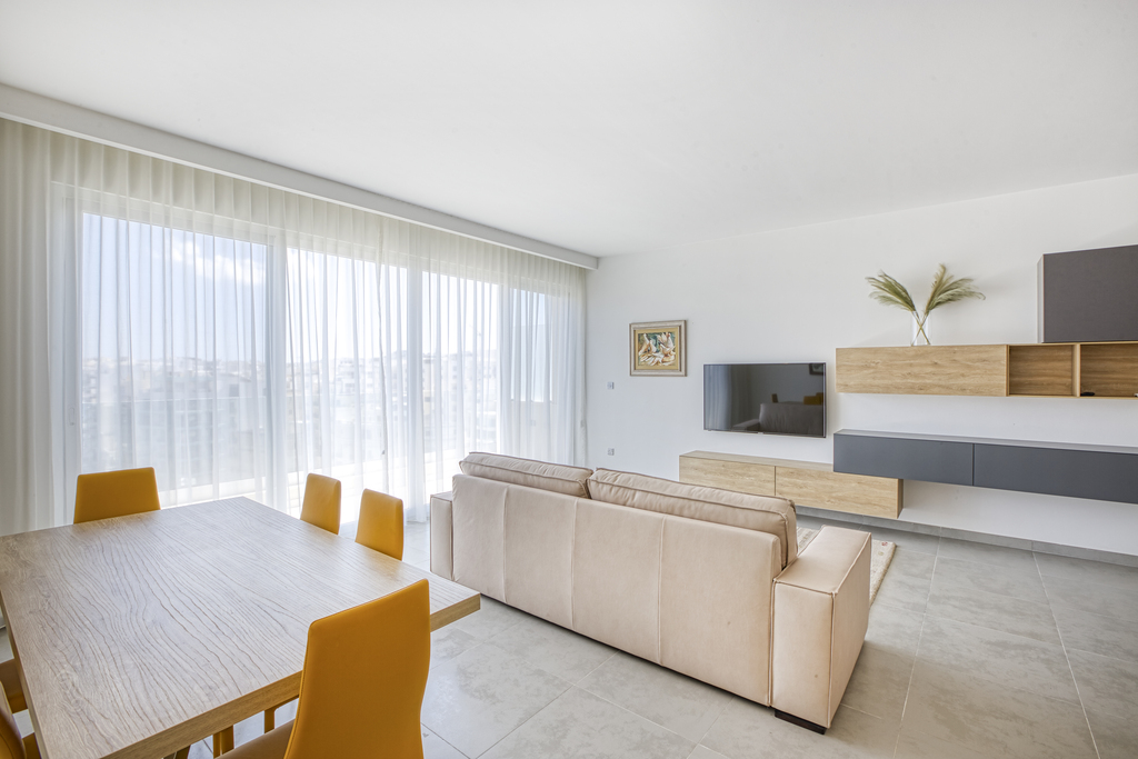 P_005949_St.Julians-apartment-to