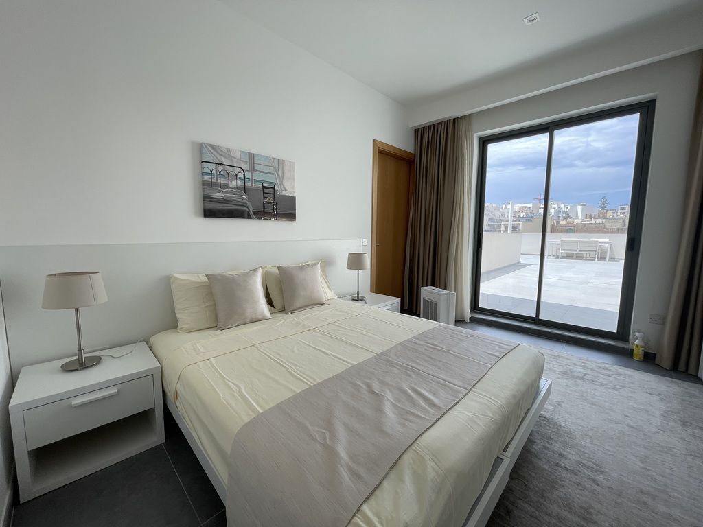 Sliema, Furnished Apartment's Image 6