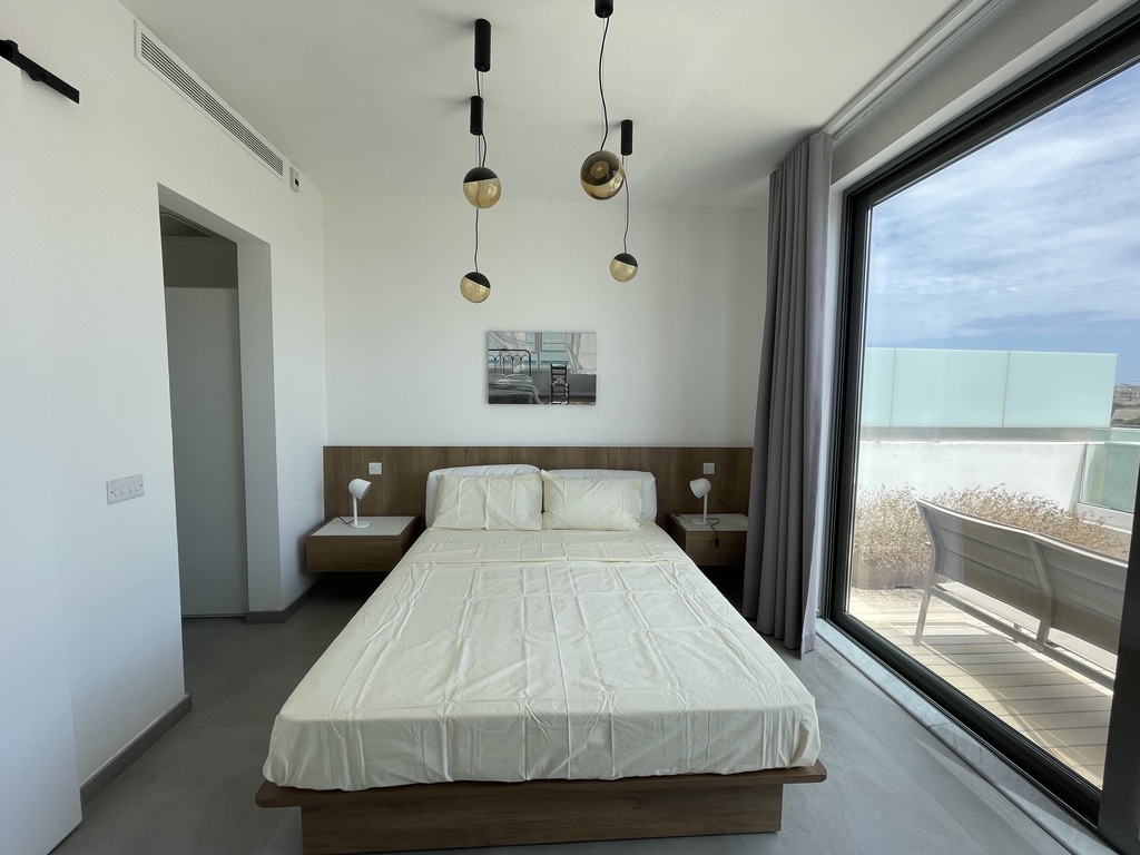 Sliema, Furnished Penthouse's Image 5