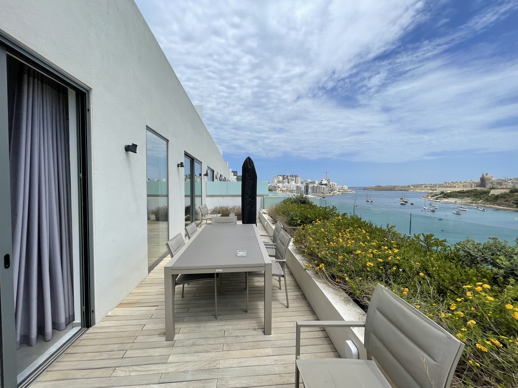 P_005973_Sliema-penthouse-to-let