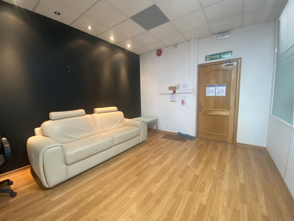 Birkirkara, Fully Equipped Office's Image 2