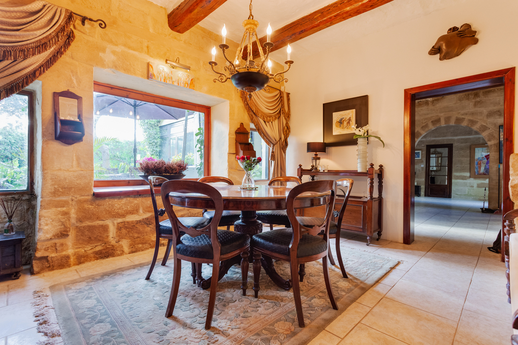 Madliena, Converted House of Character's Image 7