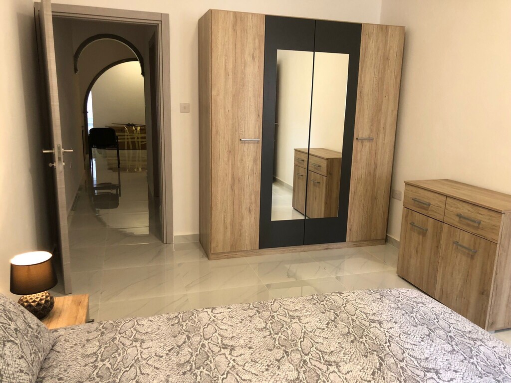 Sliema, Furnished Apartment's Image 5