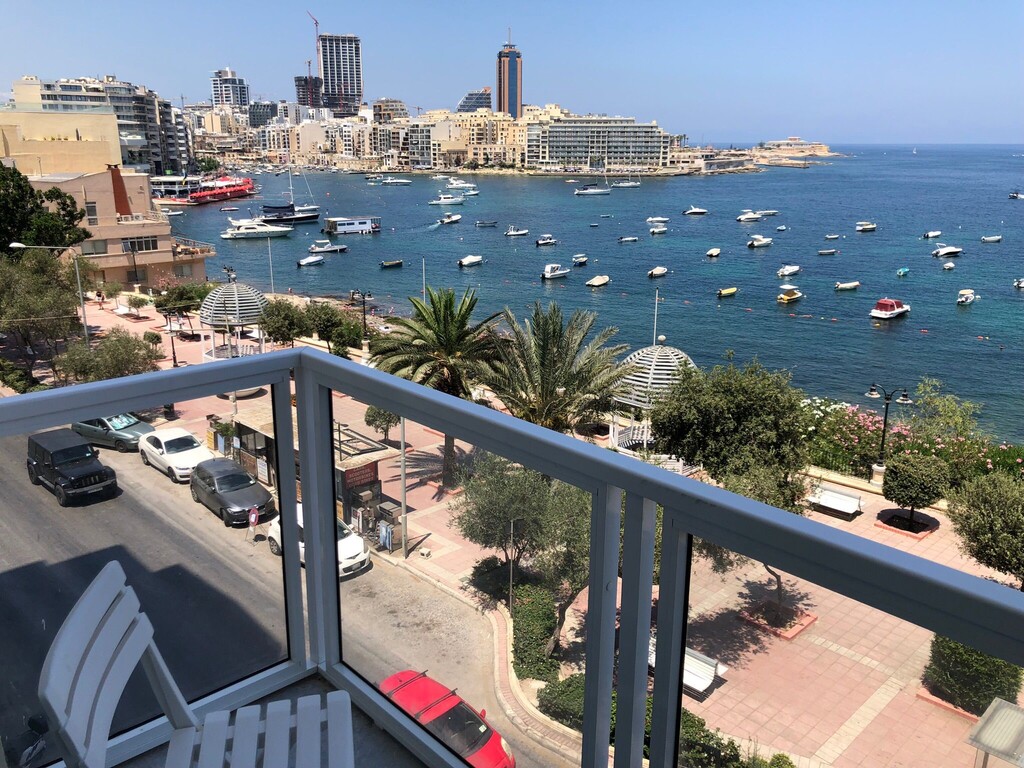 P_005996_Sliema-apartment-to-let