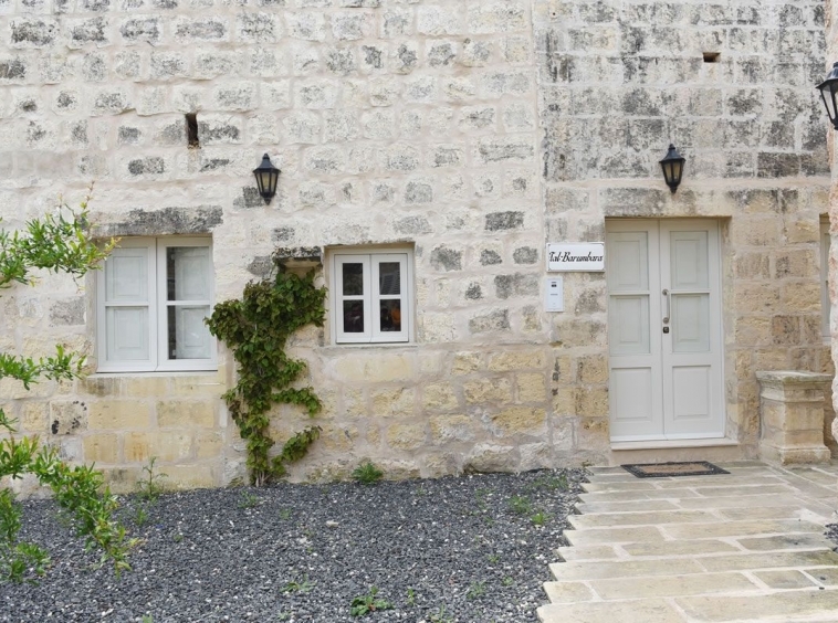 P_006056_Qormi-farmhouse-to-let-