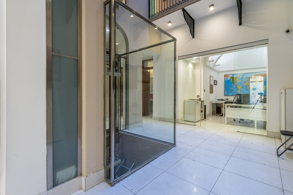 Valletta, Fully Equipped Office's Image 5