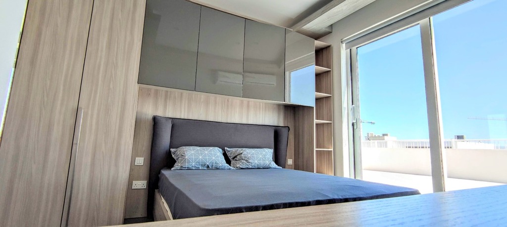 Mosta, Finished Penthouse's Image 4