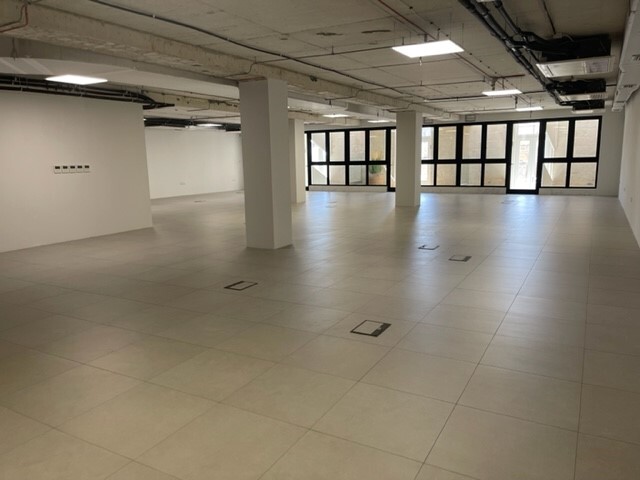 Valletta, Finished Office Block's Image 5