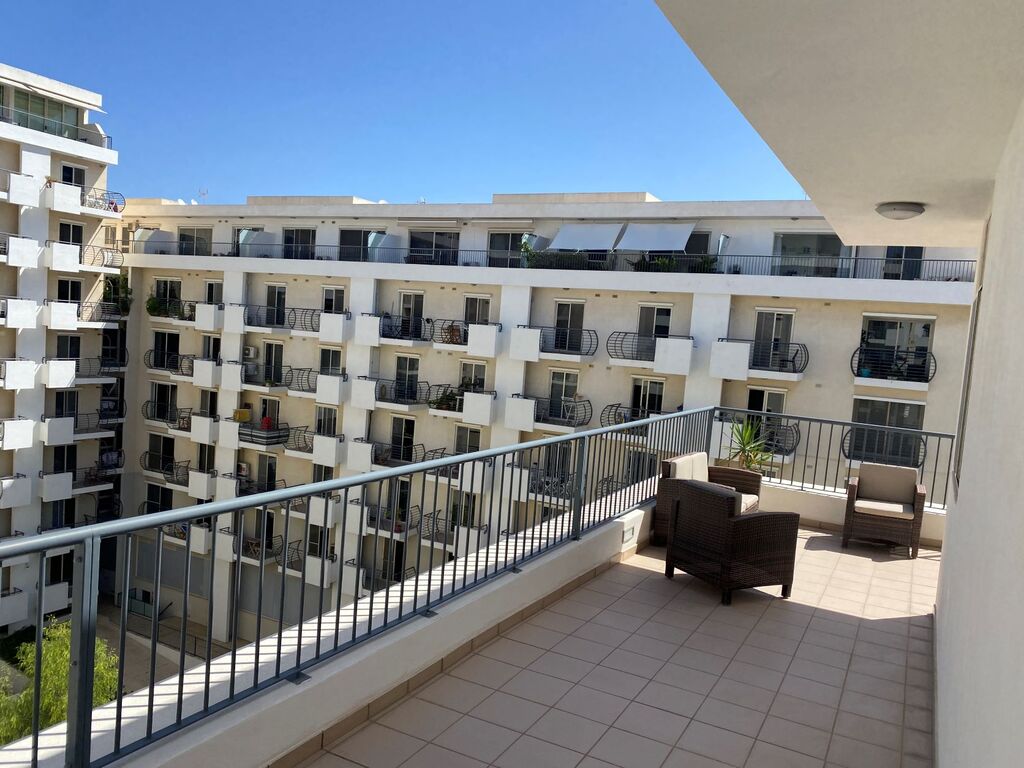 P_006162_Gzira-penthouse-to-let-