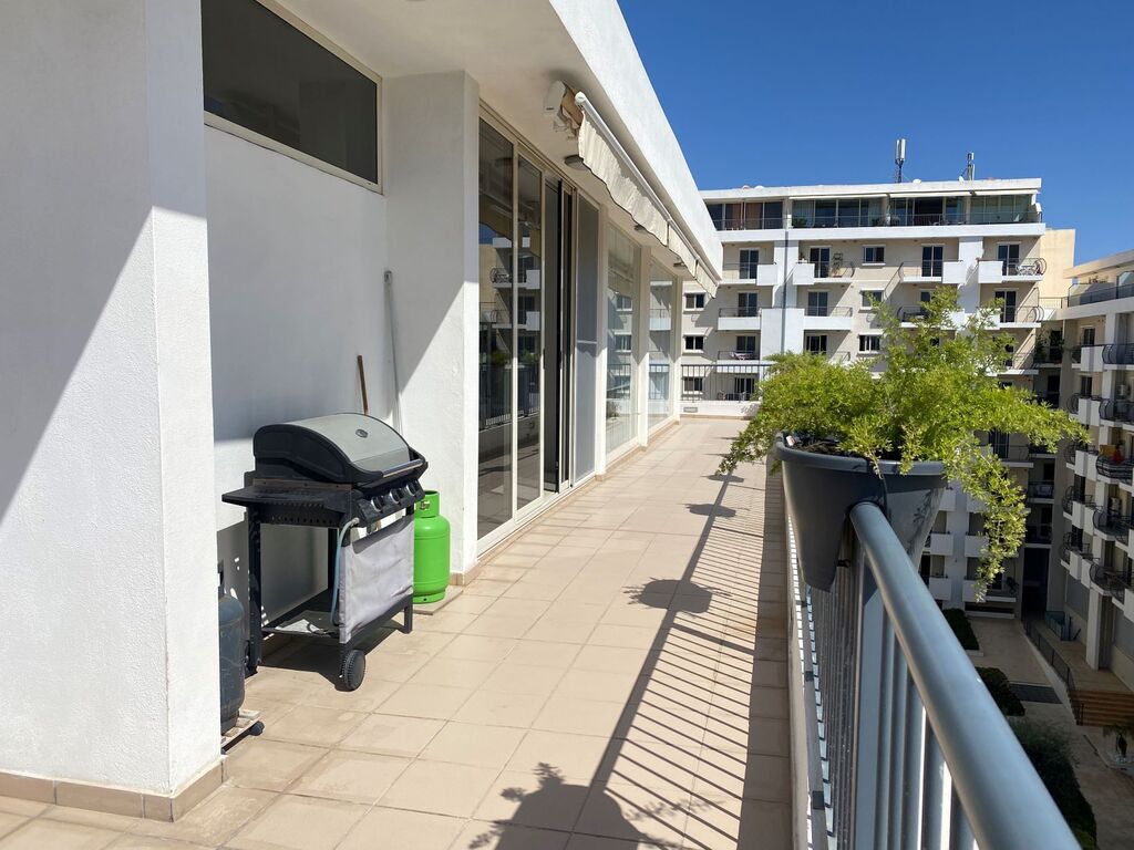 P_006162_Gzira-penthouse-to-let-