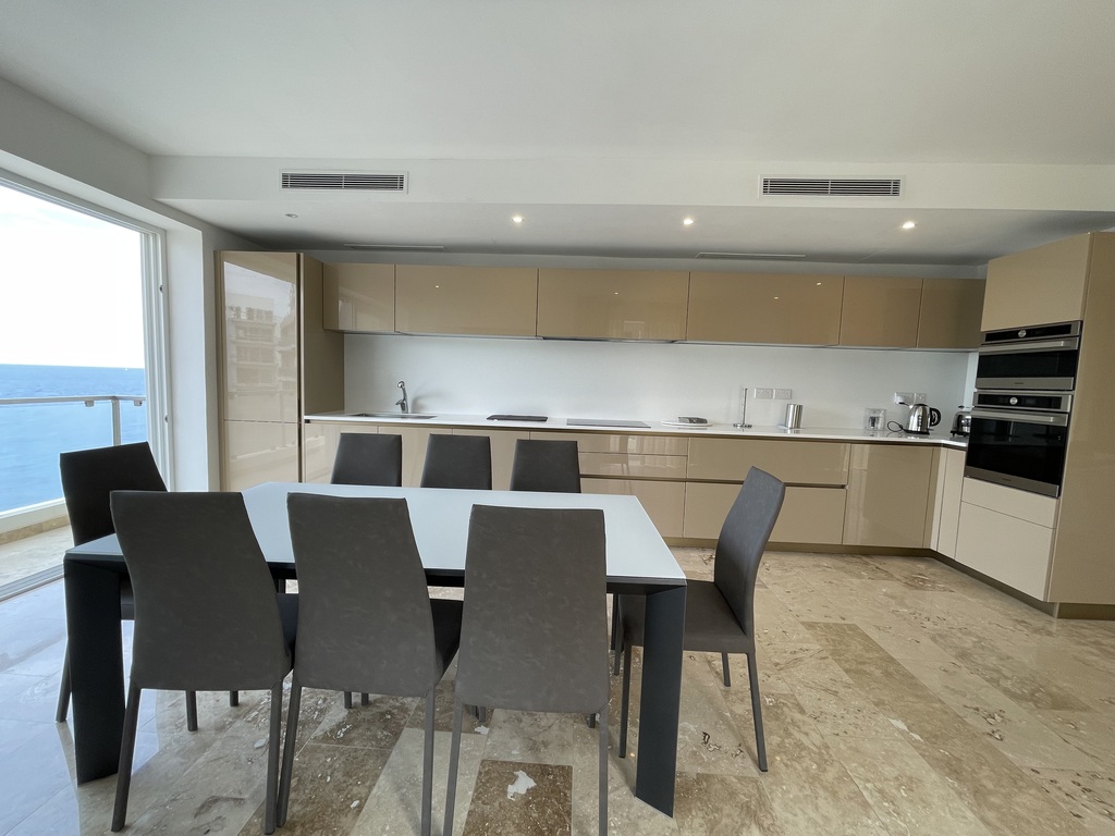Sliema, Furnished Apartment's Image 5