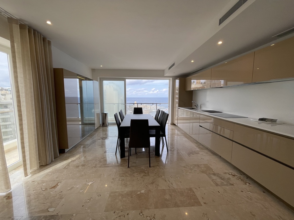 Sliema, Furnished Apartment's Image 3
