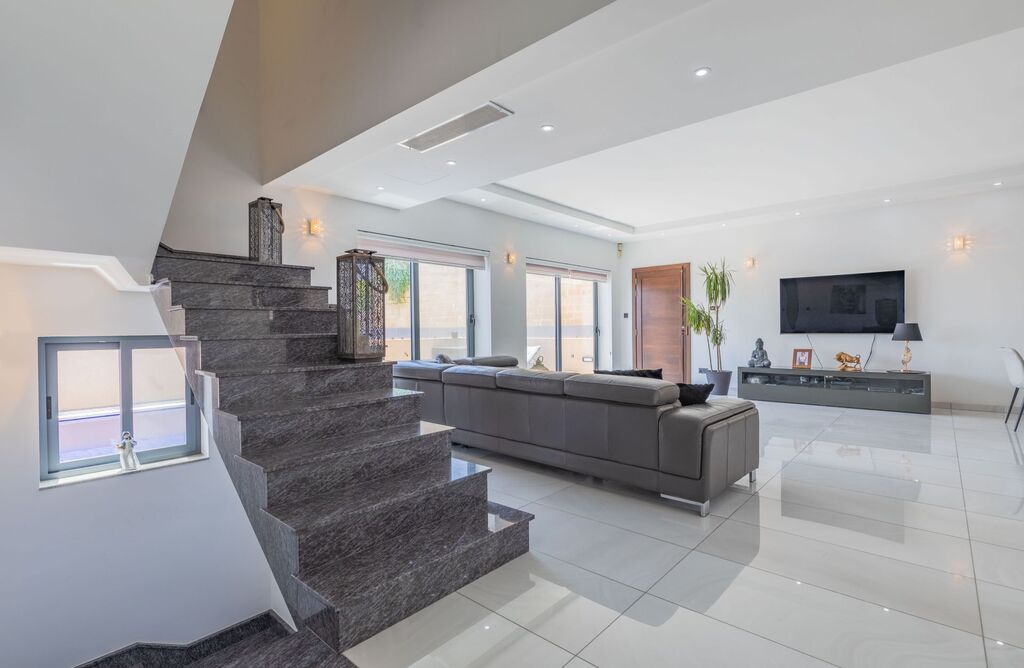 P_006198_Iklin-villa-for-sale-14