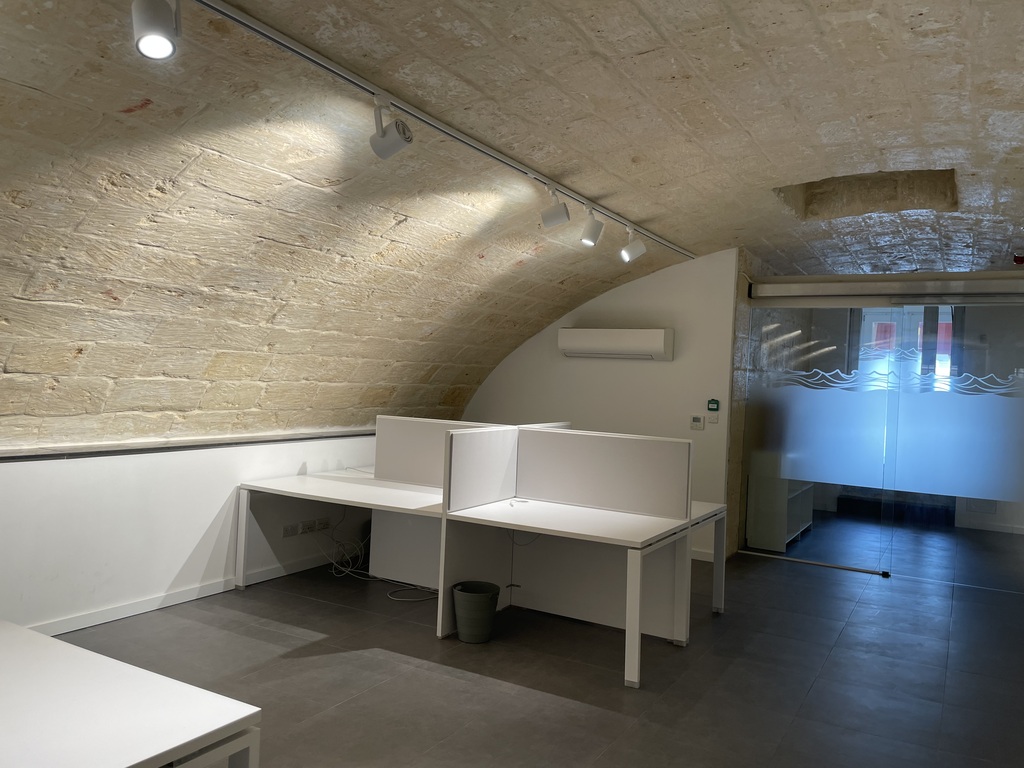 P_006205_Valletta-office-to-let-