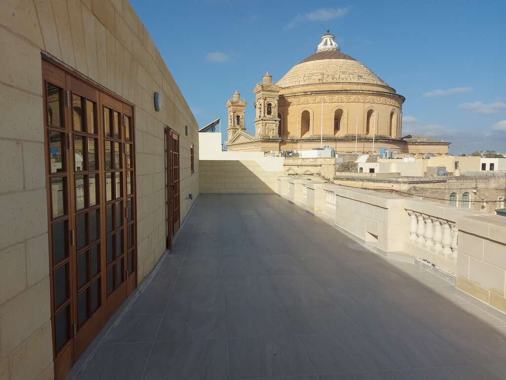 P_006213_Mosta-office-to-let-1.j