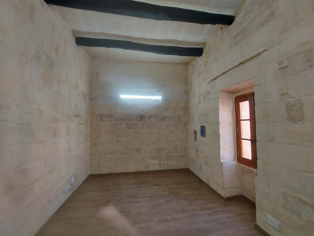 Mosta, Finished Office's Image 4