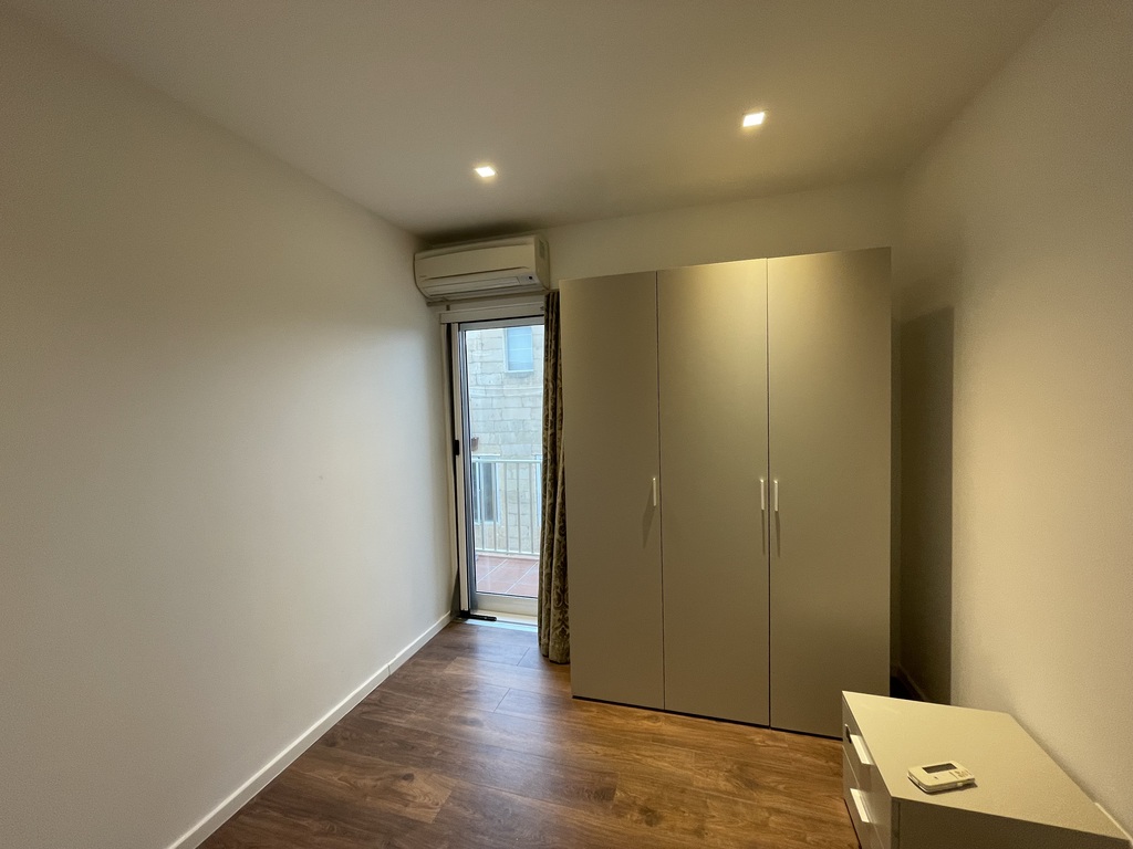 Sliema, Furnished Apartment's Image 8