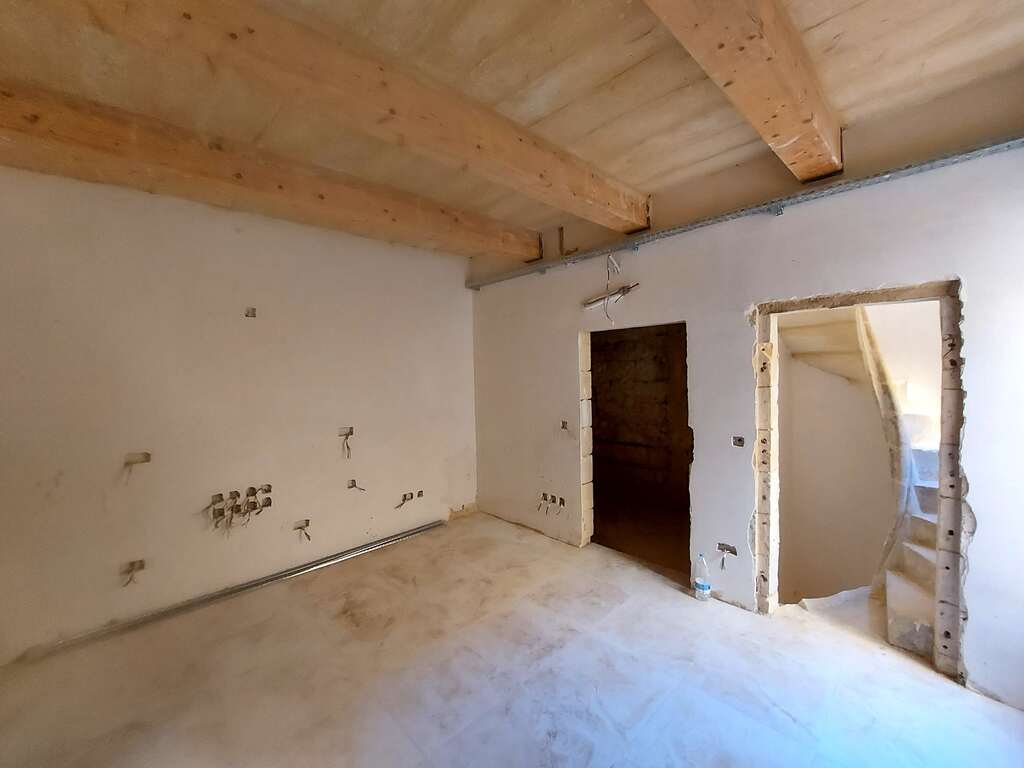 P_006267_Valletta-office-to-let-