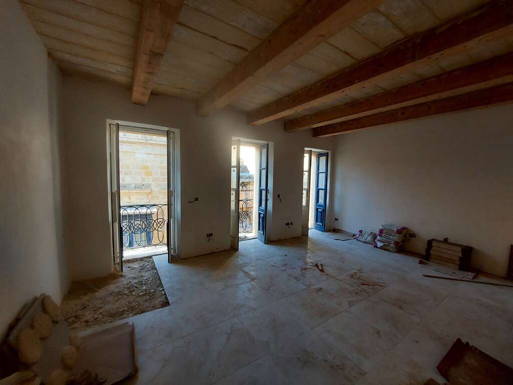 P_006267_Valletta-office-to-let-