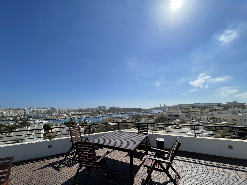 P_006289_TaXbiex-office-to-let-