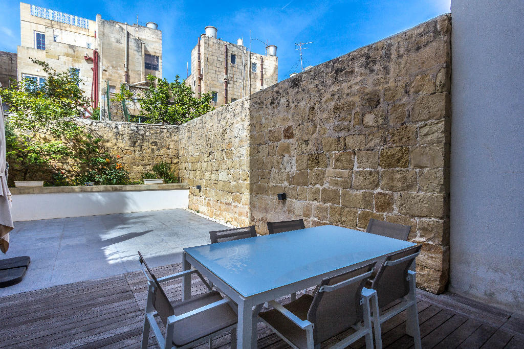 Sliema, Furnished Town House's Image 4