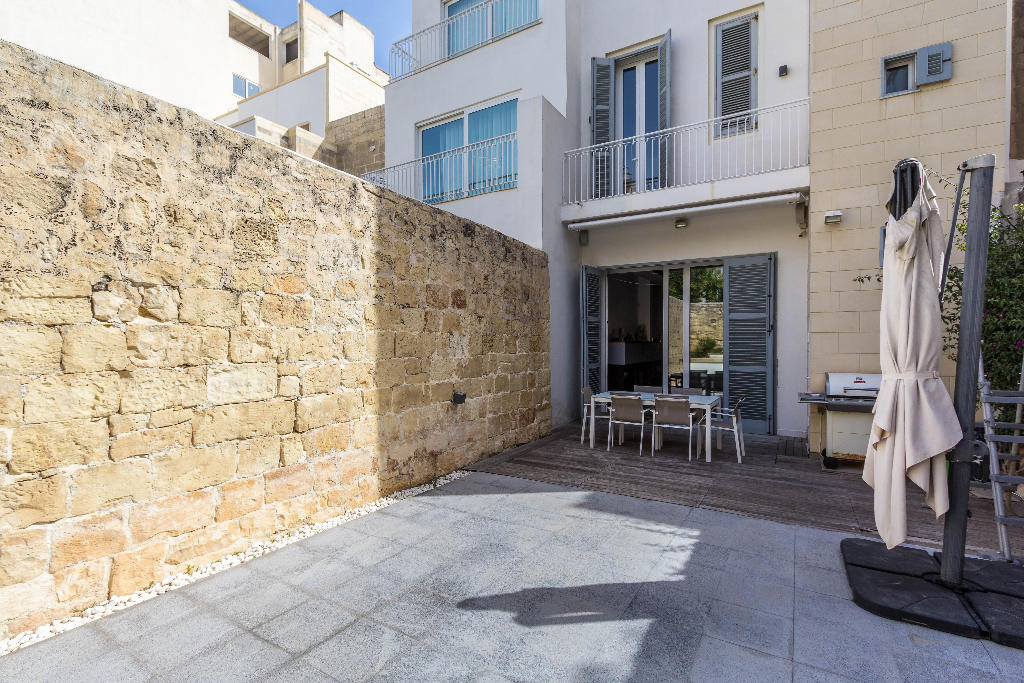 Sliema, Furnished Town House's Image 6